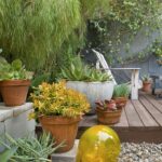 5 Ways to Decorate Your Deck | Plants on Deck, Container Gardening .