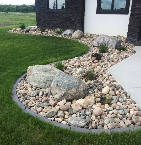 Edging/Rock/Mulch | Scenic Landscaping, Inc. - West Fargo, ND .