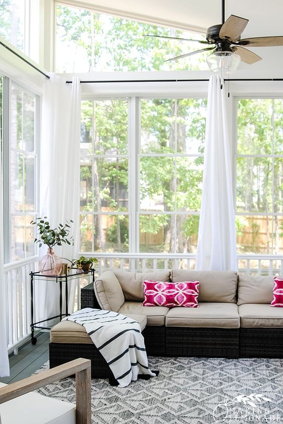 60 Beautiful Screen Porch Ideas On A Budget - Nikki's Pla