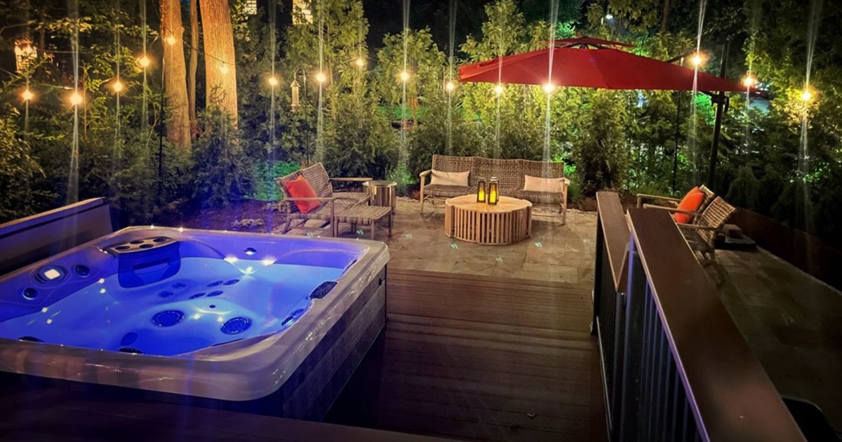 Our favorite small backyard designs with hot tubs - Master Spas Bl