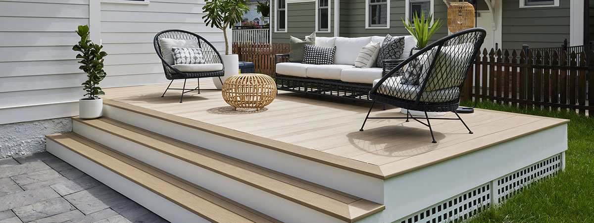 21 Small Deck Ideas To Elevate Your Outdoor Space | TimberTe