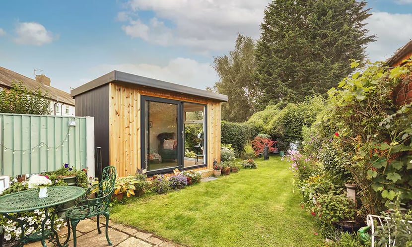 11 Ways to Make Your Small Garden Room Feel More Spacio