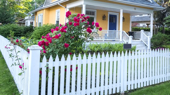 Front Yard Fencing, The Most Popular Types - All Around Fen