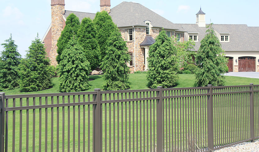 Front Yard Fence Ideas | 5 Fence Designs for Front Yards That Stando